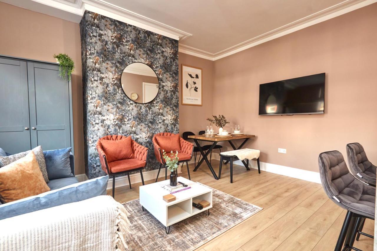 Homebird Property - Haddon House ลีดส์ ภายนอก รูปภาพ